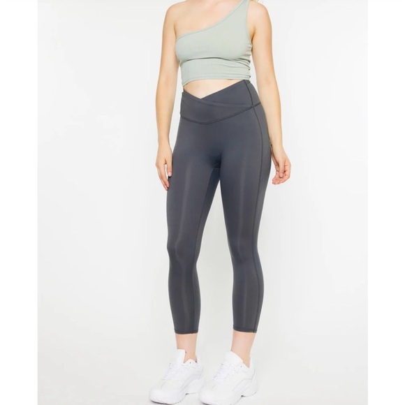 NWT Kancan Venus Mid Rise Active Leggings Size Small. Style #KC1659OVS. - Picture 1 of 7